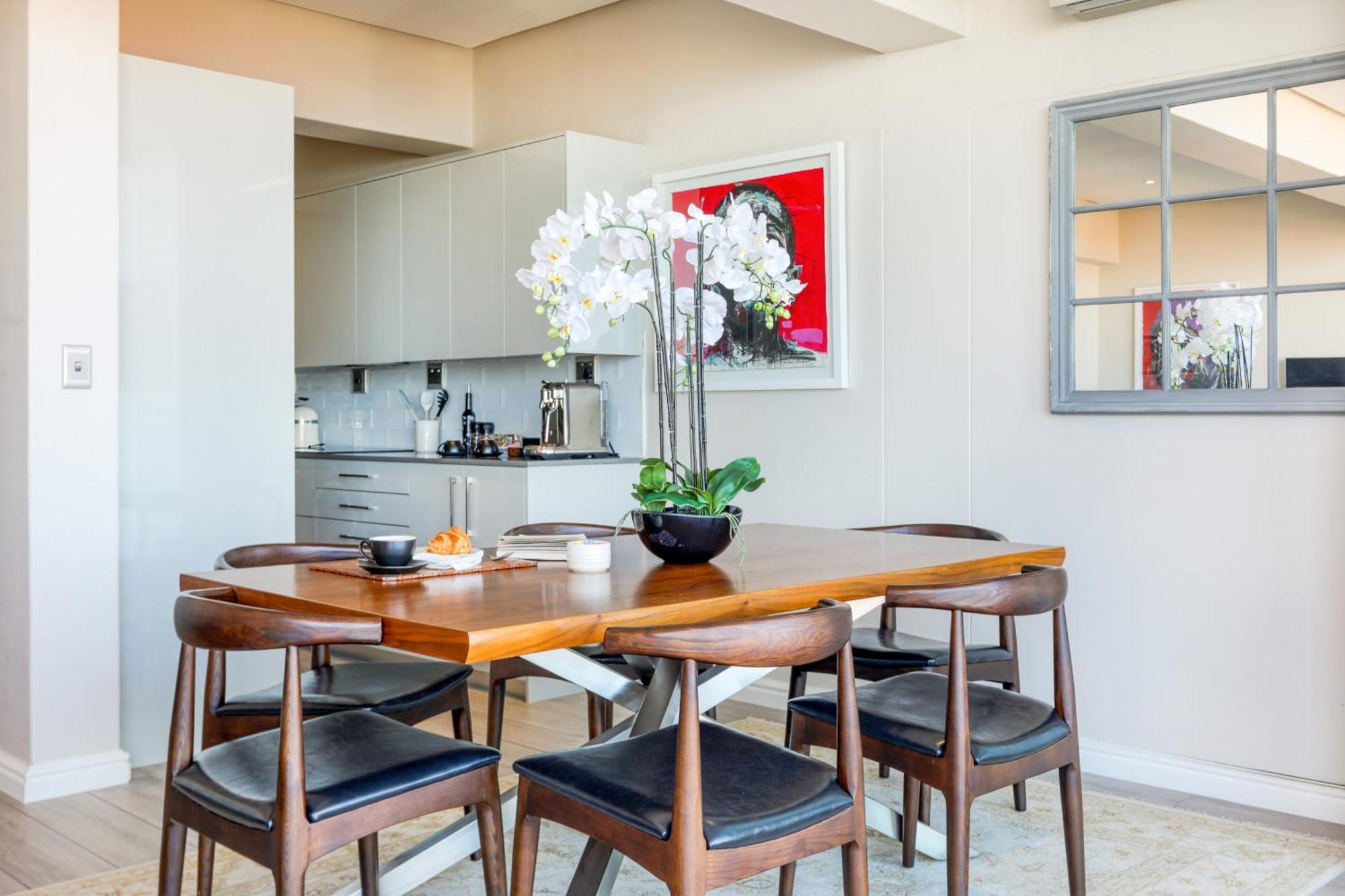 Bella Vista Camps Bay - Apt With Ocean Views Kapstadt Exterior foto